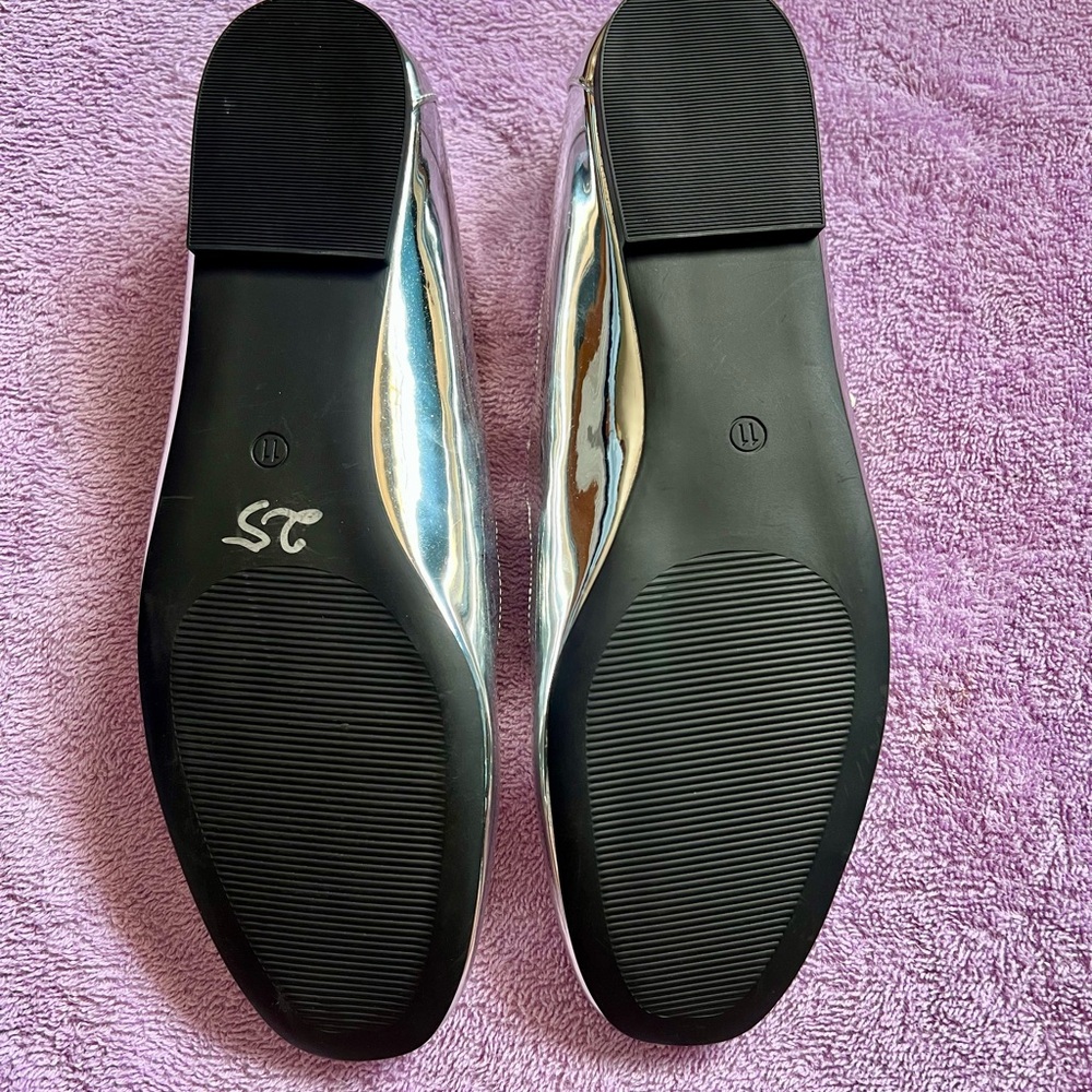 NWOT Steve Madden “ALISAH” Silver Mary Janes - Picture 4 of 5